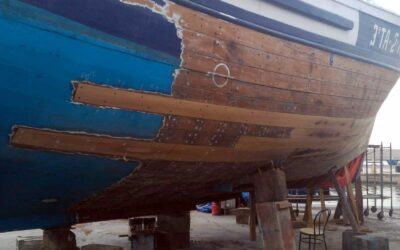 Reparación pesquero de madera